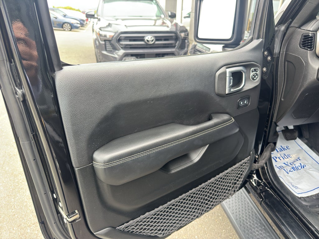 2020 Jeep Wrangler Sahara
