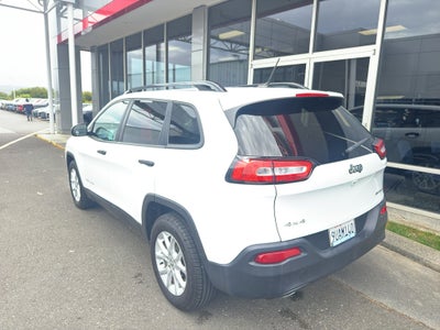 2016 Jeep Cherokee Sport