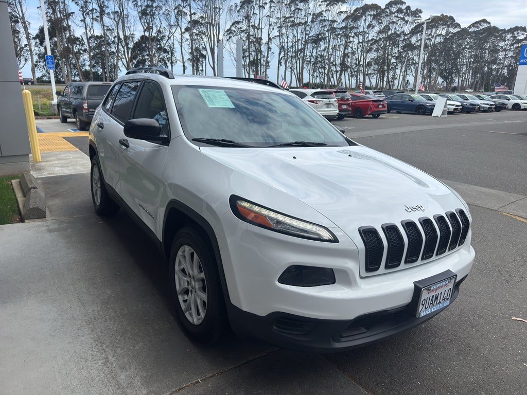 2016 Jeep Cherokee Sport
