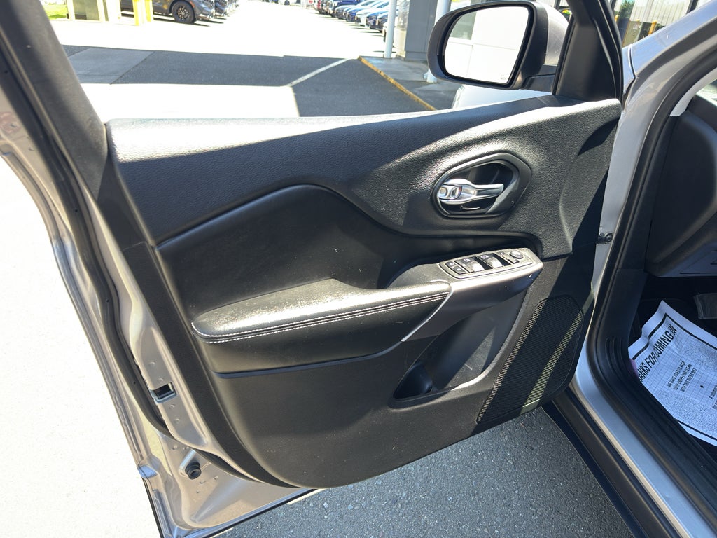 2019 Jeep Cherokee Latitude