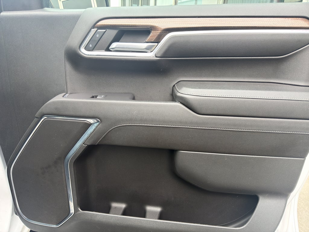 2023 Chevrolet Silverado LT