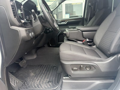 2023 Chevrolet Silverado LT