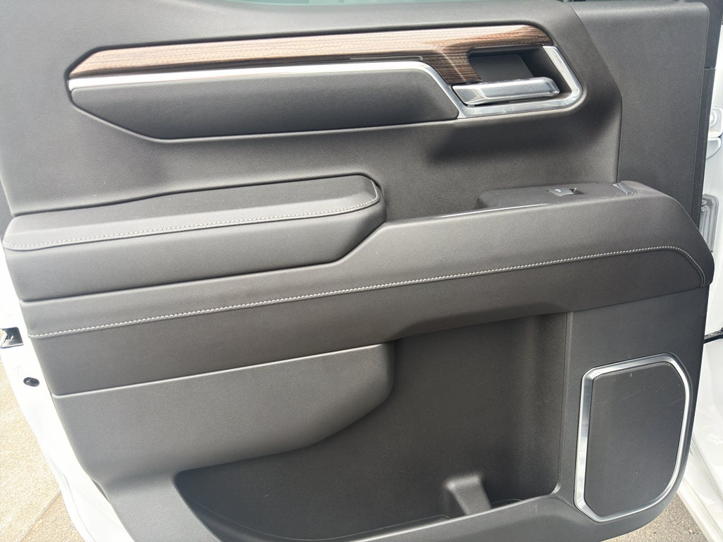 2023 Chevrolet Silverado LT