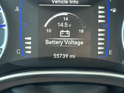 2023 Chrysler Voyager LX