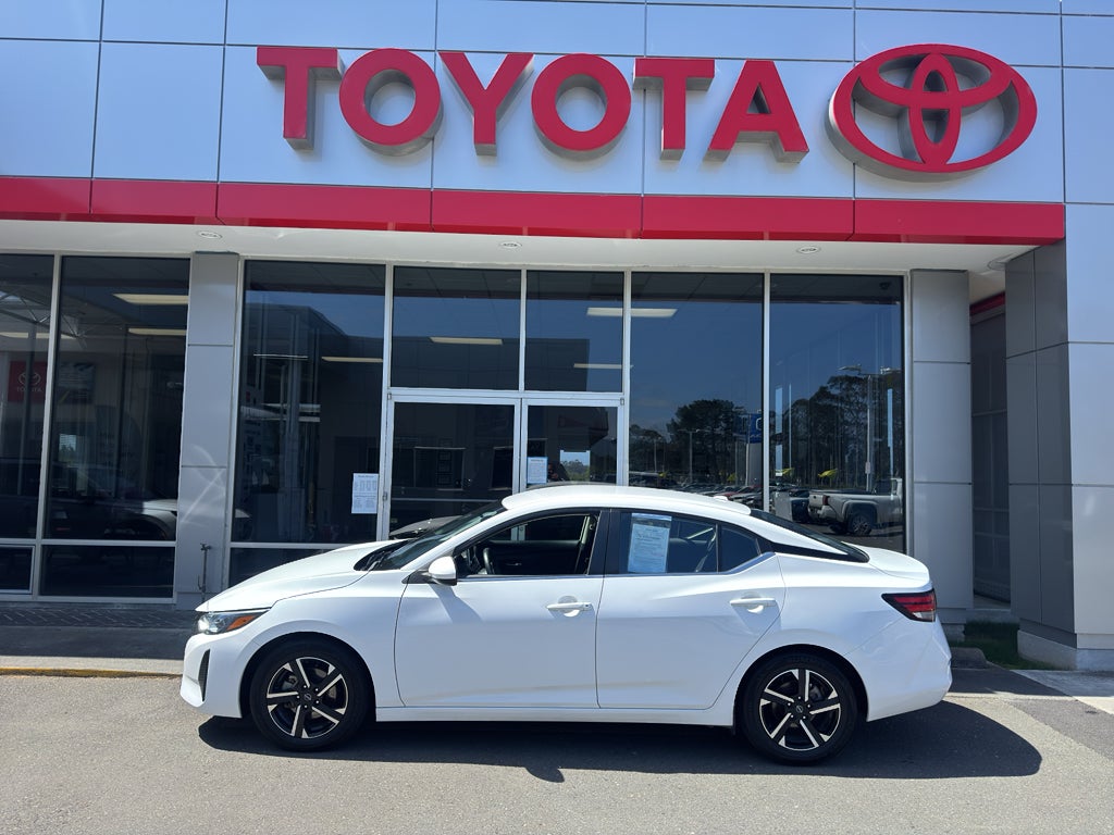 2024 Nissan Sentra SV CVT's photo