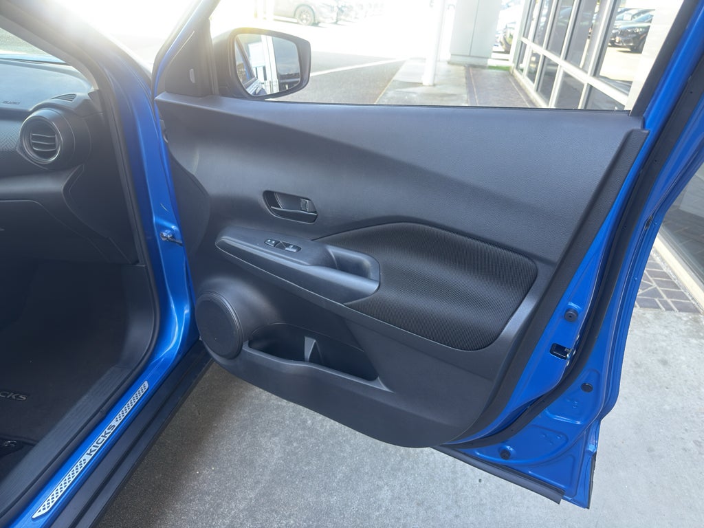 2023 Nissan Kicks S