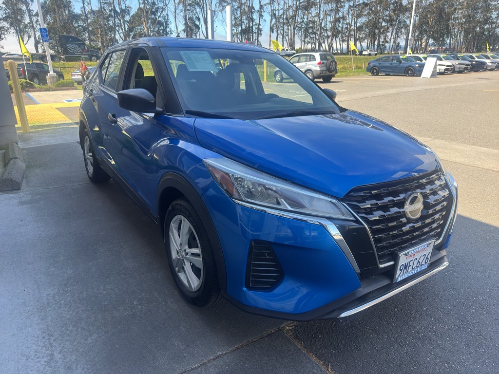 2023 Nissan Kicks S