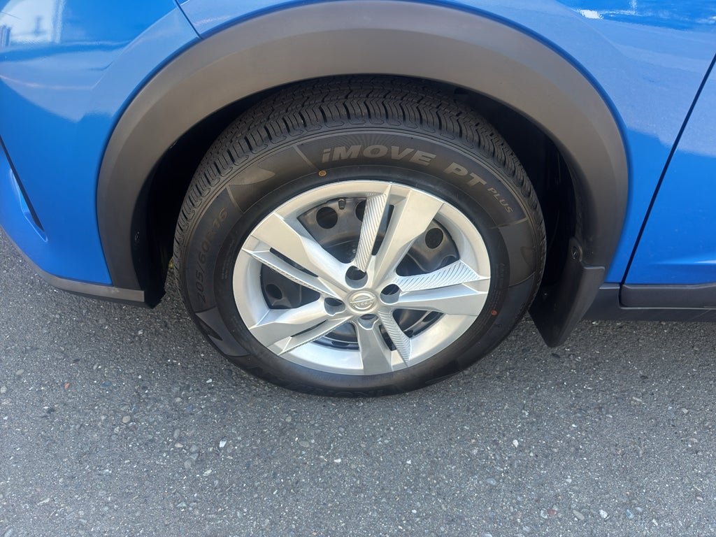 2023 Nissan Kicks S