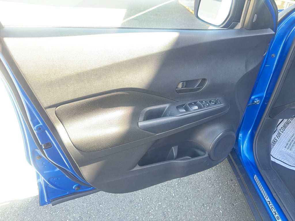 2023 Nissan Kicks S