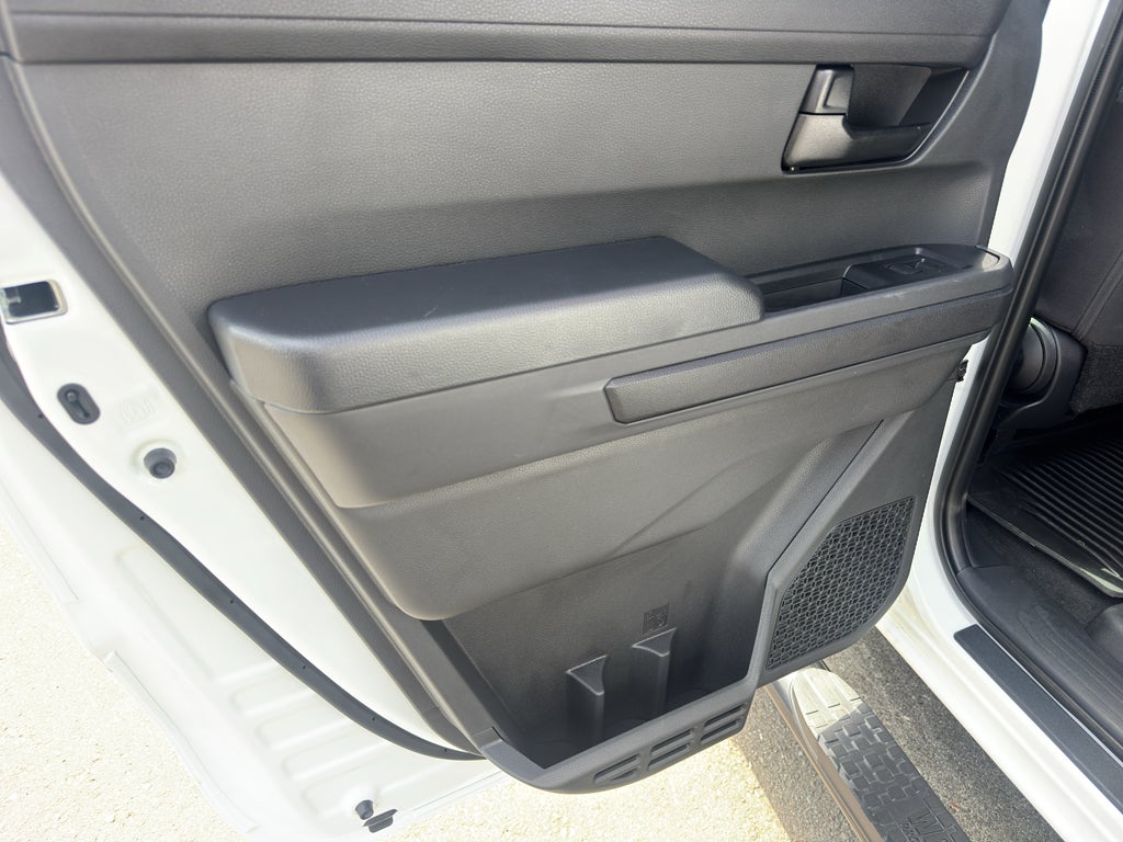 2024 Toyota TACOMA SR5 SR5