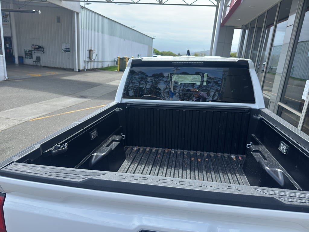 2024 Toyota TACOMA SR5 SR5