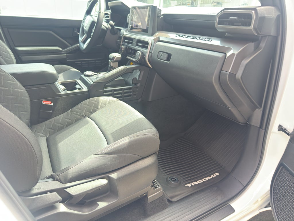 2024 Toyota TACOMA SR5 SR5