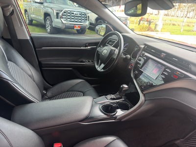 2020 Toyota CAMRY SE