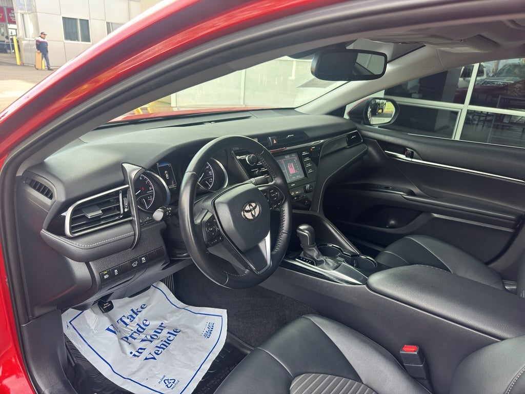 2020 Toyota CAMRY SE