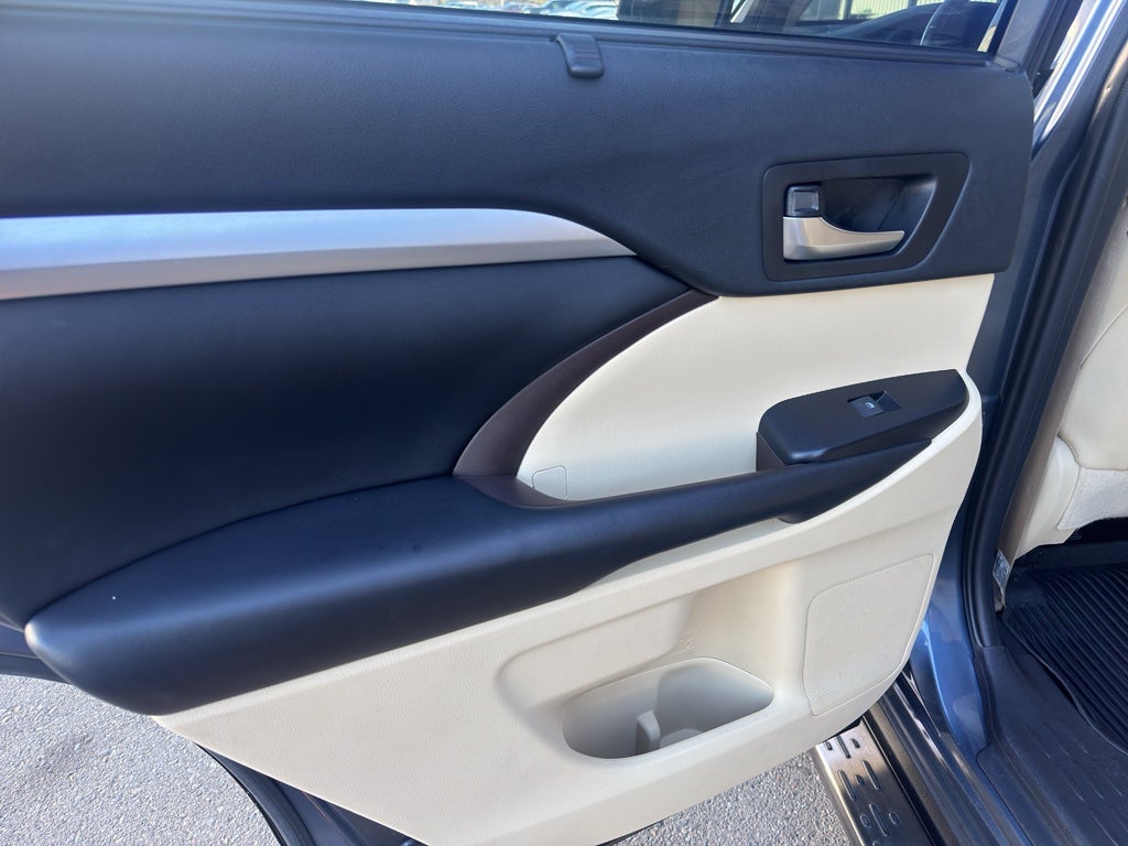 2019 Toyota HIGHLANDER HYBRD Hybrid XLE