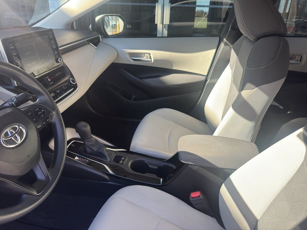 2021 Toyota COROLLA LE