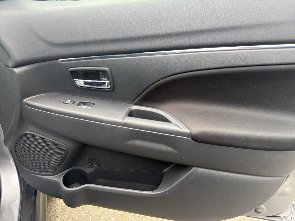 2024 Mitsubishi Outlander Sport ES