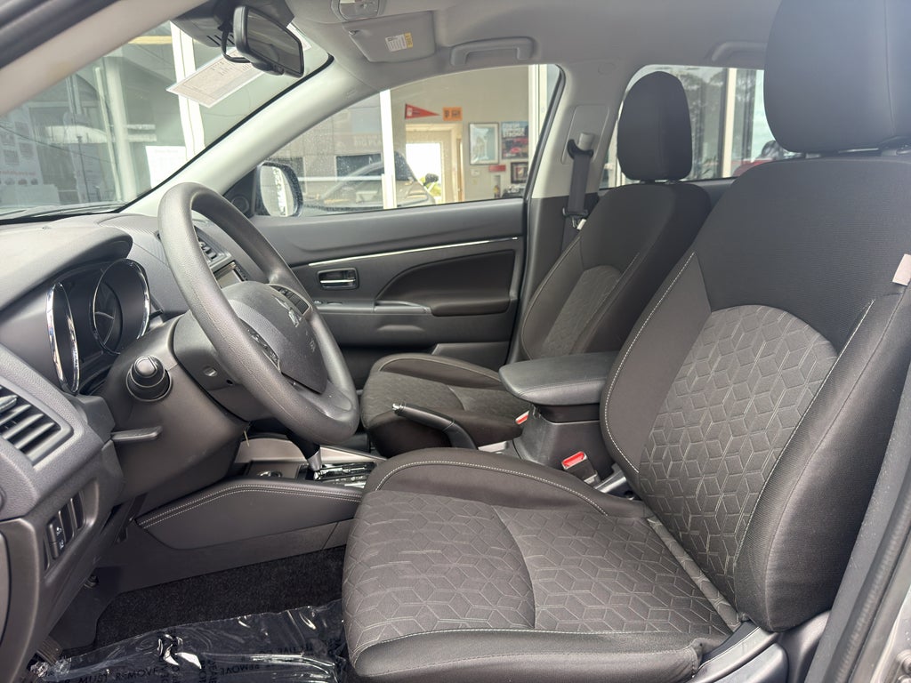 2024 Mitsubishi Outlander Sport ES