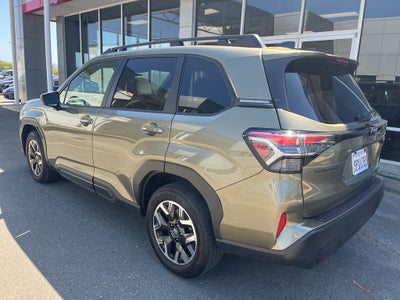 2025 Subaru Forester Premium