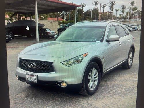 2017 INFINITI QX70 Base