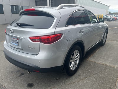 2017 INFINITI QX70 Base