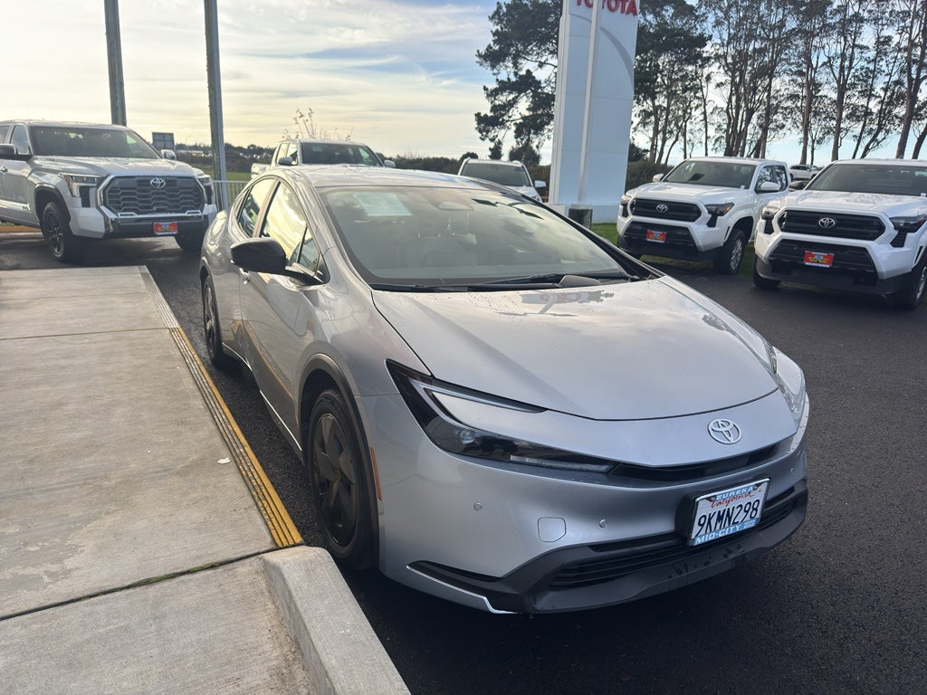 2024 Toyota PRIUS LE