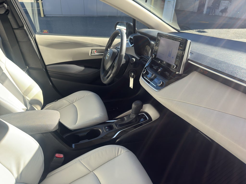 2020 Toyota COROLLA LE