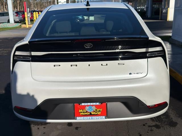 2020 Toyota PRIUS LE