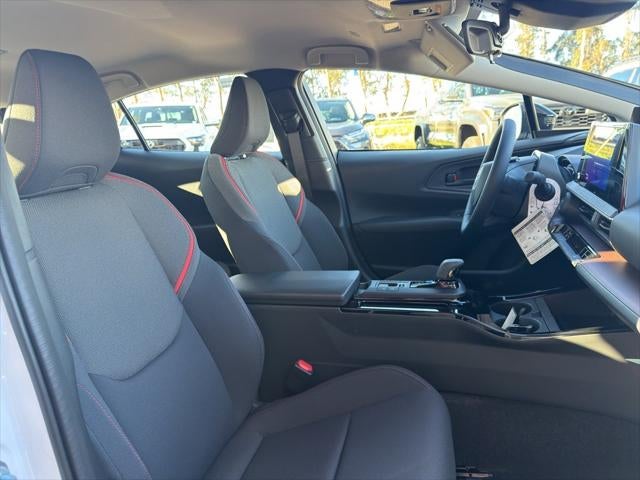 2020 Toyota PRIUS LE