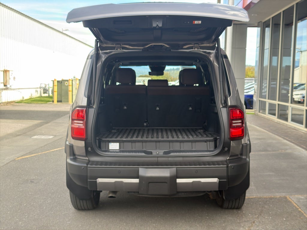 2025 Toyota Land Cruiser Base (A8)