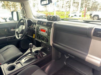 2014 Toyota FJ CRUISER Base