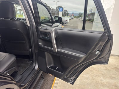 2018 Toyota 4RUNNER SR5 Premium