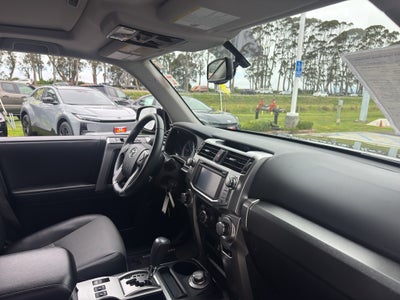 2018 Toyota 4RUNNER SR5 Premium
