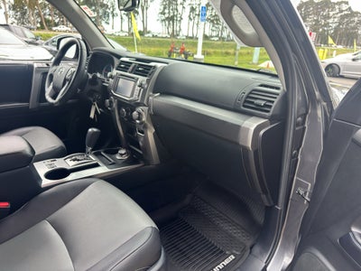 2018 Toyota 4RUNNER SR5 Premium