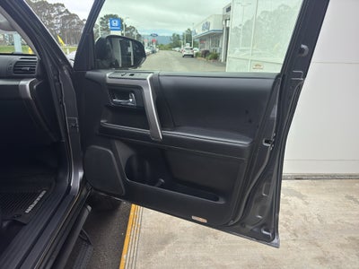2018 Toyota 4RUNNER SR5 Premium