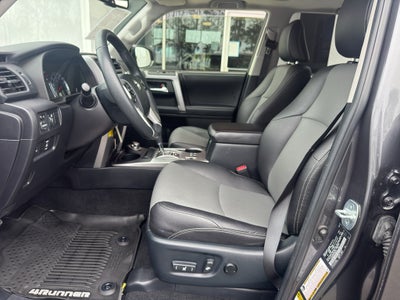 2018 Toyota 4RUNNER SR5 Premium