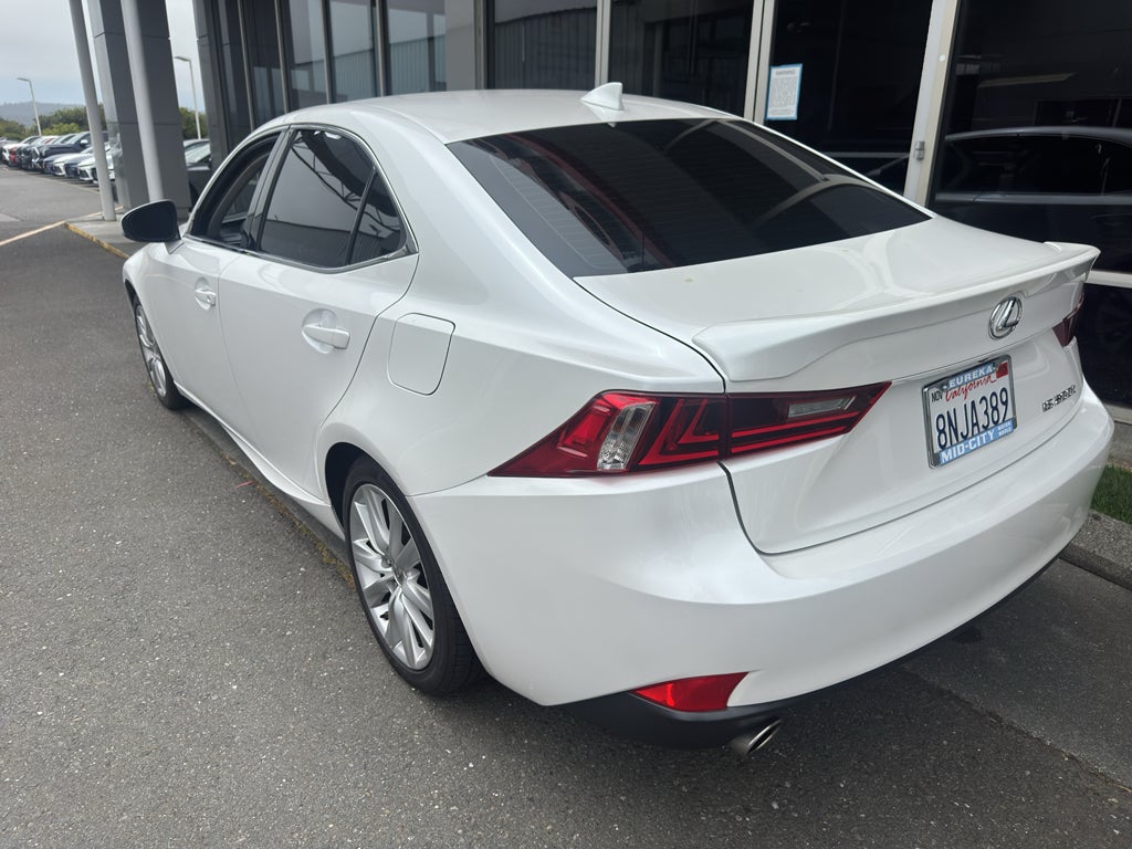 2016 Lexus IS 200t Base
