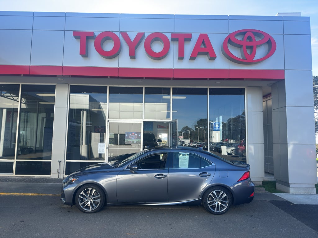 2020 Lexus IS 300 Base