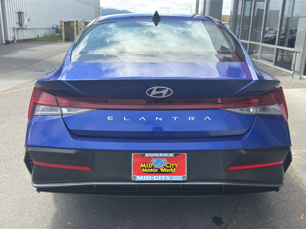 2025 Hyundai Elantra SEL Convenience